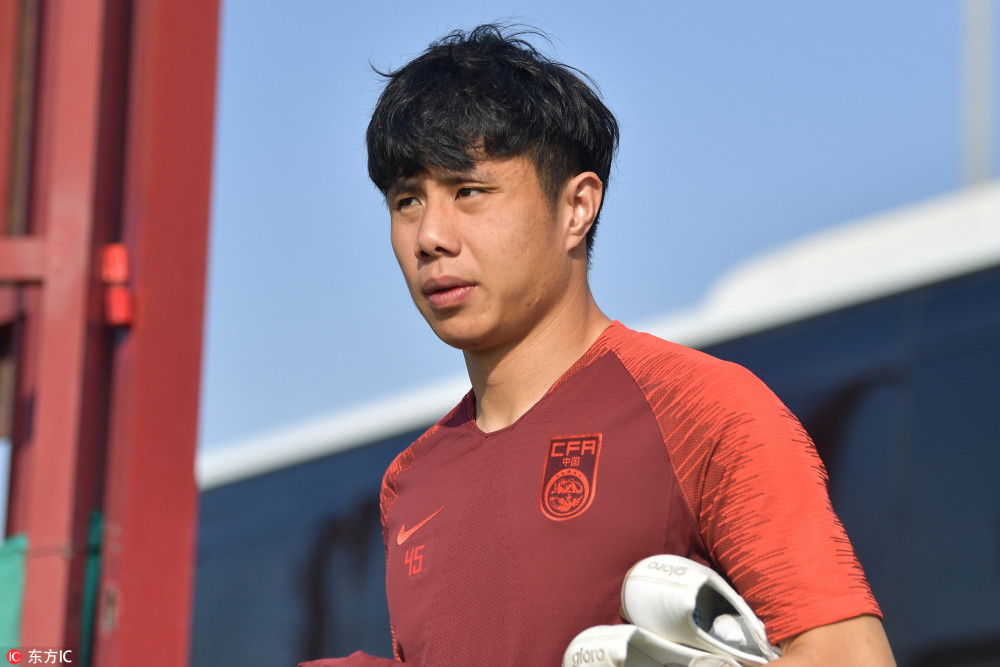 武汉加油!国足队长蒿俊闵为家乡祈福:一起打赢这场防疫战