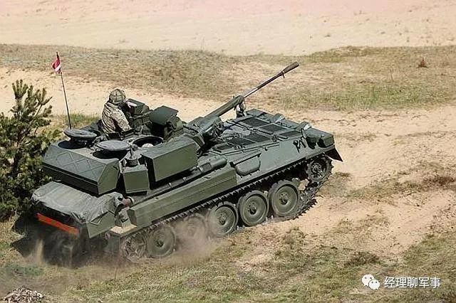 最成功的履带式侦察车之蝎式,在实战证明自己是翻山越岭的好手