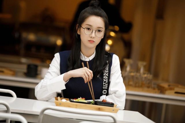 张馨月:一年后终于换下创造101的置顶