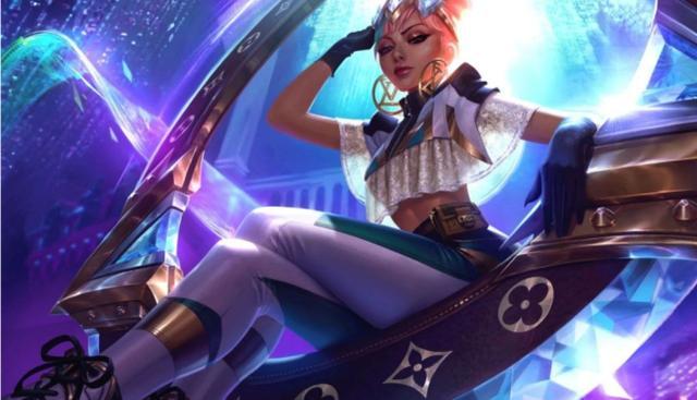 大家猜测了很多年也期待了很多年的英雄,因为是卢锡安的老婆,所以很多