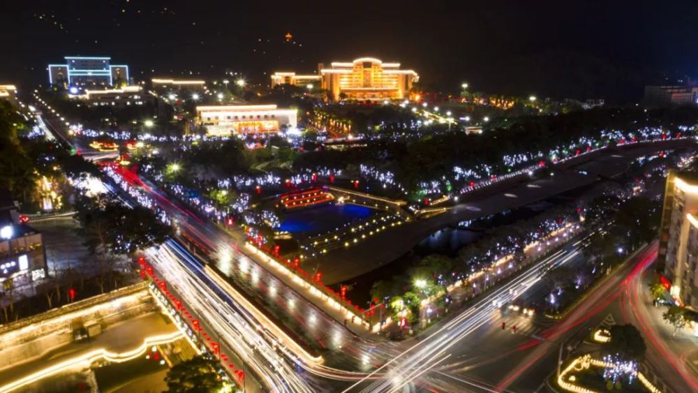 鼠你精彩来欣赏一下云浮的夜景吧