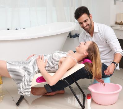 34周孕妇洗澡滑到吓坏全家人,孕晚期如何洗头洗澡?三方法四注意,收藏