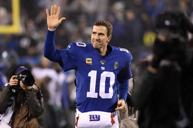 布雷迪风趣祝福小曼宁退役:我宁愿你从未拿过超级碗