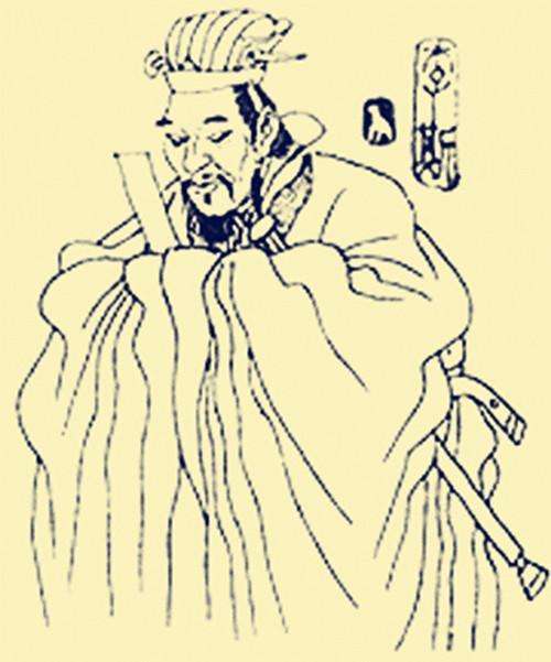 他把全国上下分成三十六个郡,每个郡都设置郡守,郡尉,监察
