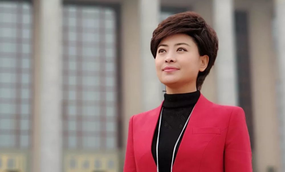 1990年6月至今,先后主持播报《晚间新闻》《山西新闻》《新闻午报》及