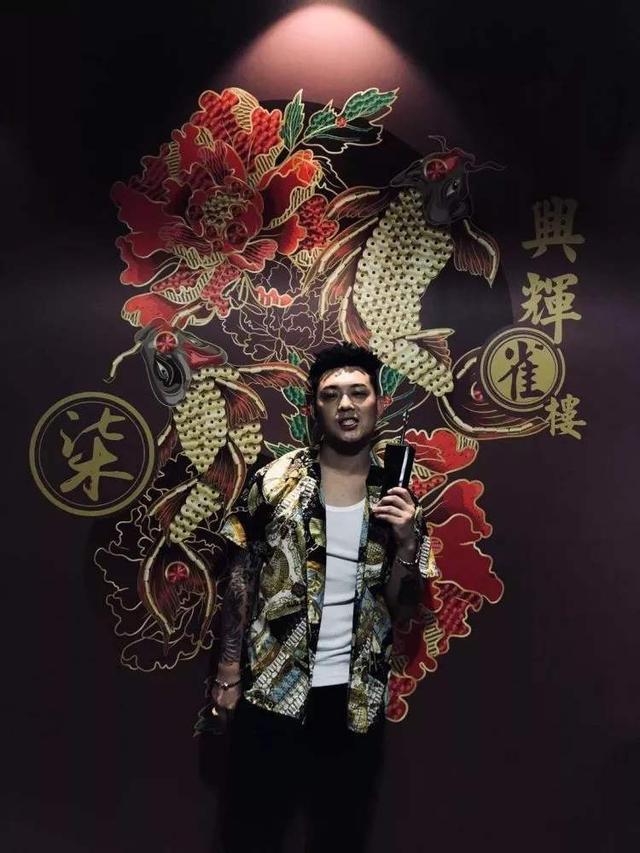 陈伟霆接受采访:董宝石负伤彩排春晚,就为了呈现最好的状态