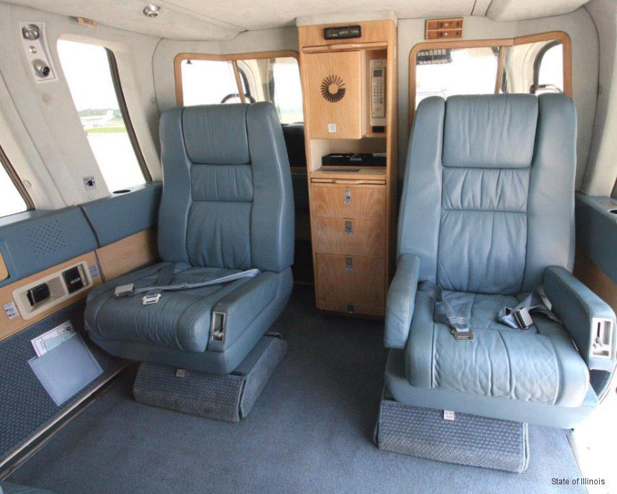 根据飞机注册网站信息,科比的这一直升机内饰豪华,安排了皮座椅,迷你