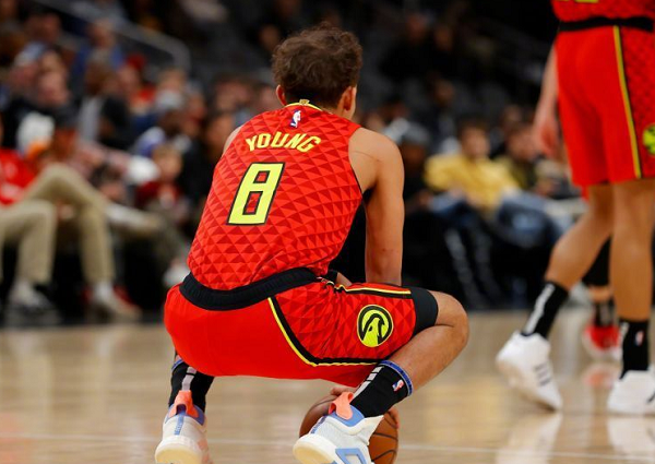 特雷杨致敬科比,承认吧比尔,他进全明星首发是有原因的!