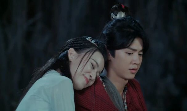 《绝代双骄》苏有朋版花无缺温柔而稳重,谢霆锋版花无缺太冷了,永远一