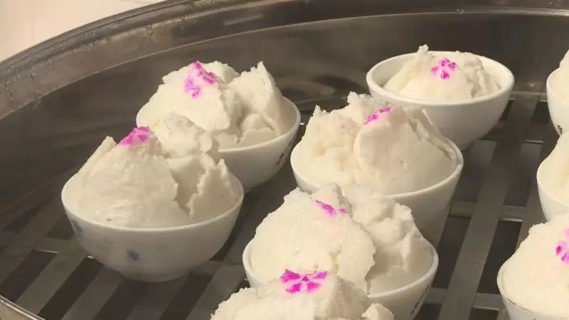 酵粿,又称发粿,是发酵类米制粿品.过年过节之时必备,有吉祥喜庆之意.