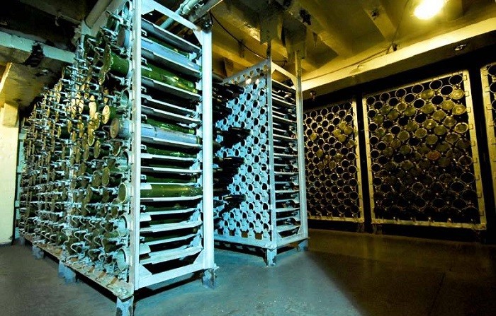 每个国家都会有专门的制造,购买和囤积弹药的地方,称做弹药库