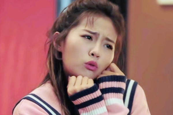 爱情公寓咖喱酱真的丑看看她的艺考证件照佟丽娅都自愧不如