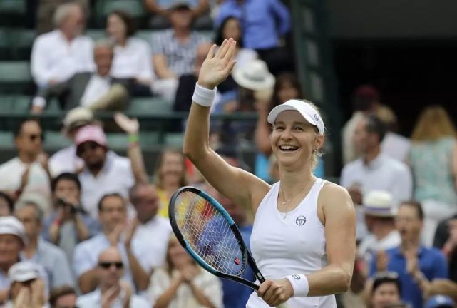 伴随着马卡洛娃的退役,球迷记忆里的老将又少了一位,那些我们熟悉的