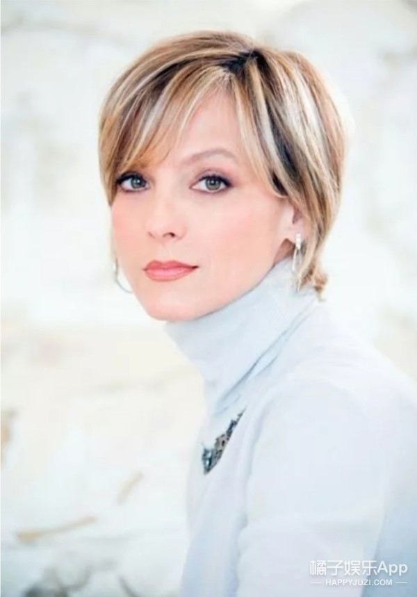 1991年和现在的老婆艾莲娜·梅西埃结婚,生了三个帅气的儿子不过ann