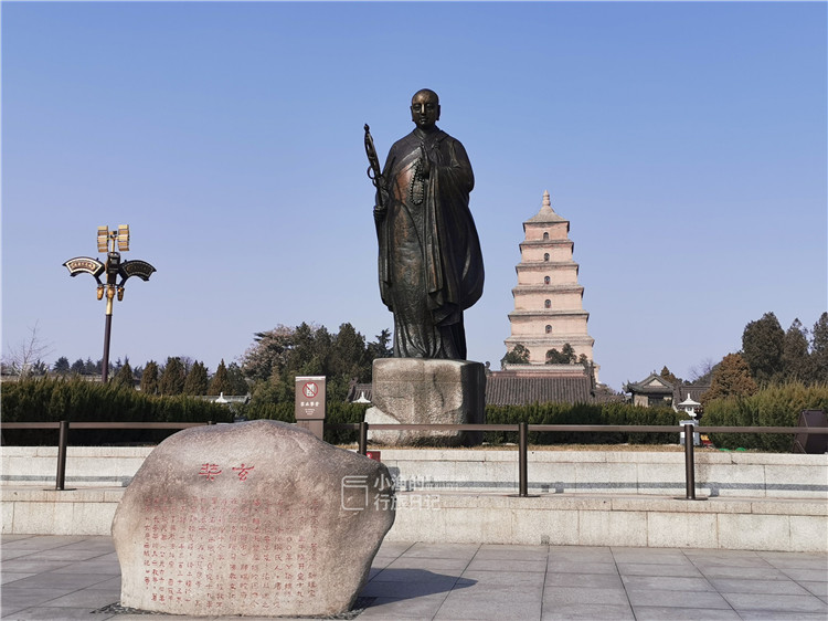 西安罕见景色空无一人的大雁塔广场关闭了的大唐不夜城