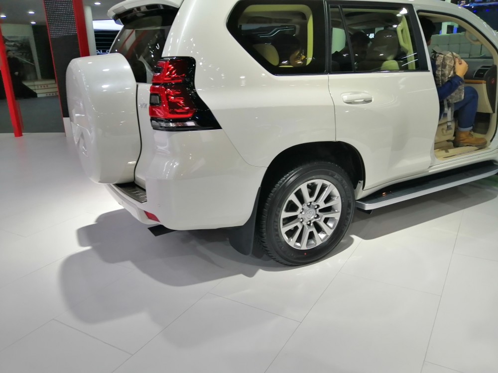 丰田全新越野车上市,3.5lv6引擎,车友:这价格,又要排队提车