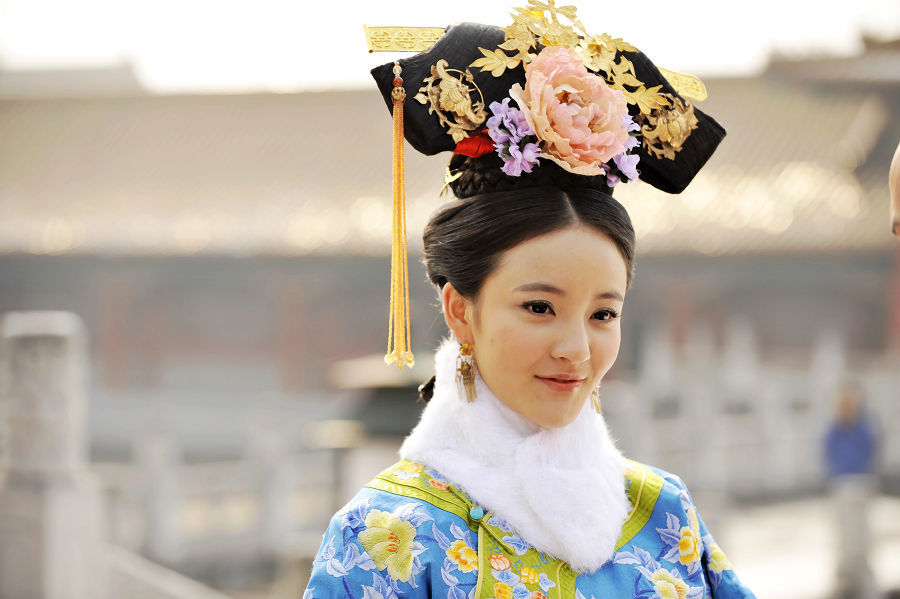 方,但是自从购买了这个版权之后,一直拿在手里,本来她是想出演凤九的