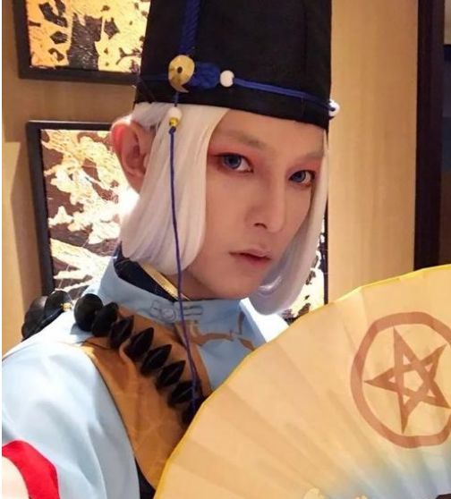 汪东城cos有多牛?还原琦玉成光头不算啥,看到最后:这是女神