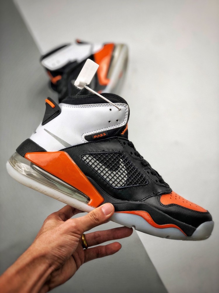 火星的鞋名搭配火星颜色ajmars270黑白橙开箱测评