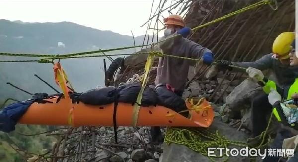 夫妻阿里山乡眠月线登山途经9号隧道15号桥女性跌落桥下 腾讯新闻