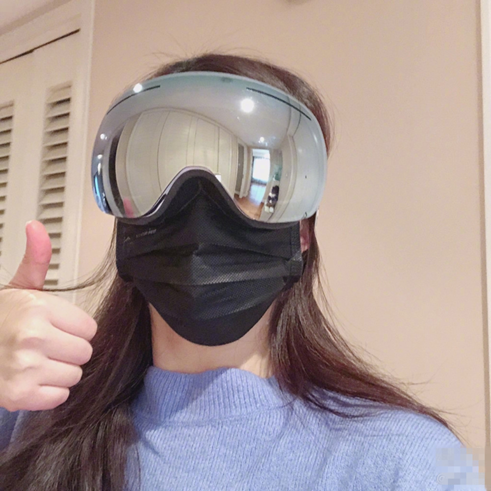 张含韵晒戴口罩自拍被指撞脸赵丽颖本尊却称对方有一点不如她