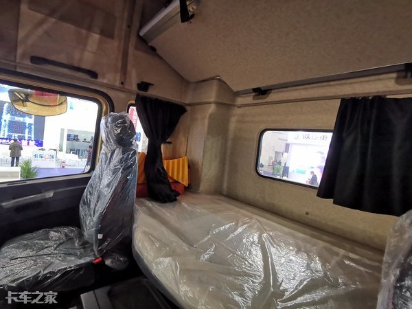 双燃料潍柴动力这款德龙x3000牵引车要火综合性能你打几分