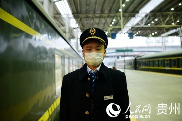 1月31日,农历大年初七,早上5:30,中国铁路成都局集团公司贵阳工务段
