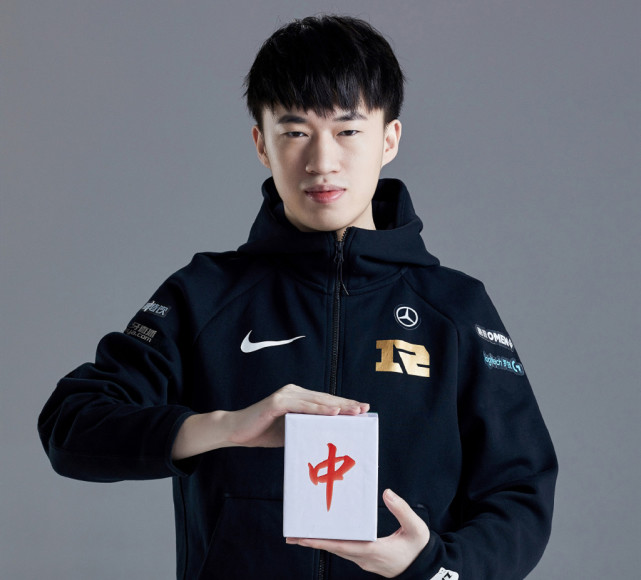 姿态故意搞小虎心态,进入直播间连刷2200,结果令人意外|英雄联盟|rng