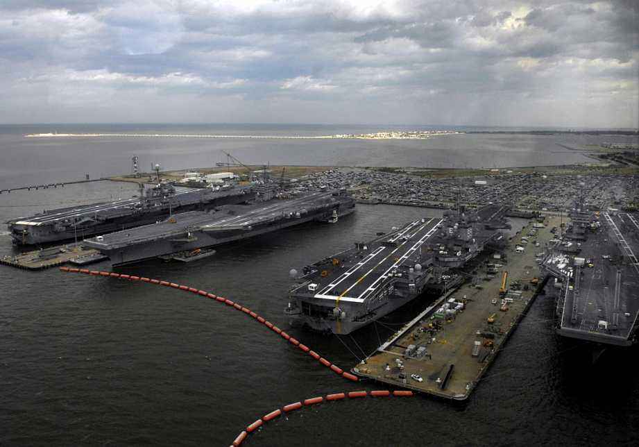 美计划造400架隐身战机,2艘福特级航母!专家:轻而易举