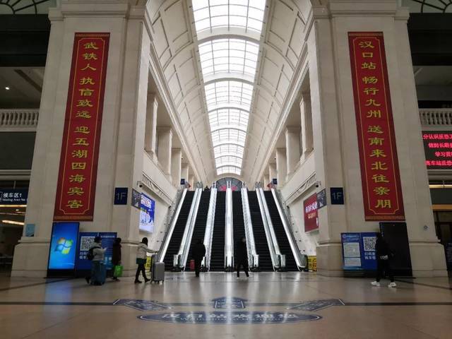 关于新冠肺炎,该转变思路了