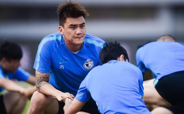 李帅再无黄金搭档金左脚上位抢占首发大连人重组12人或离队