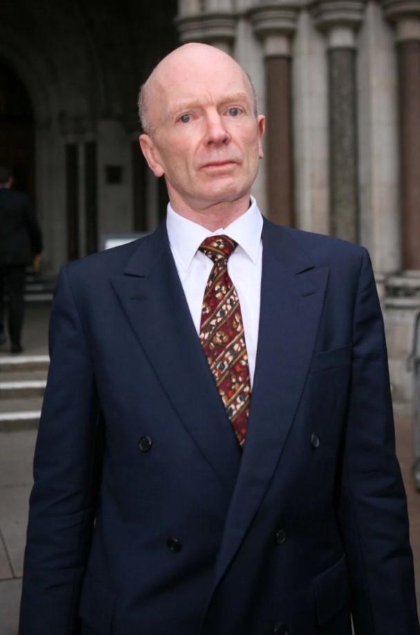 霍姆爵士(alec douglas-home)的侄子罗宾·道格拉斯·霍姆(robin