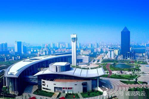 江阴2020上半年gdp排行_江苏这个县厉害了,由无锡代管,人均GDP达24万,排名