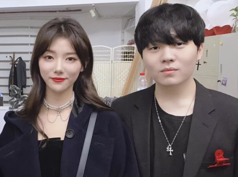 rookie跟小钰染同款橘色发型网友这狗粮撒得真甜