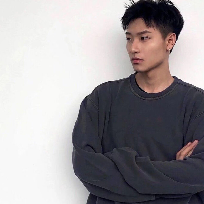 酷酷的男生头像有点拽,2020最新男生头像陪你家里宅!