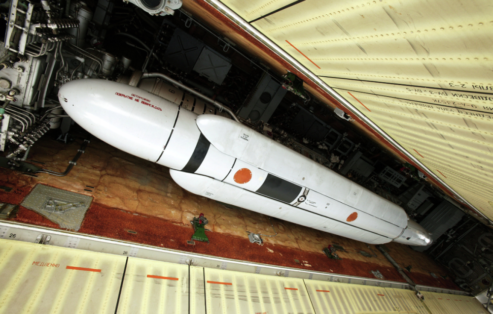 俄两架头号轰炸机出动,一能力无可匹敌,美媒:打击能力首屈一指