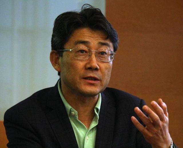 高福院士的采访视频全程流利英文,后悔自己当初没学好英语