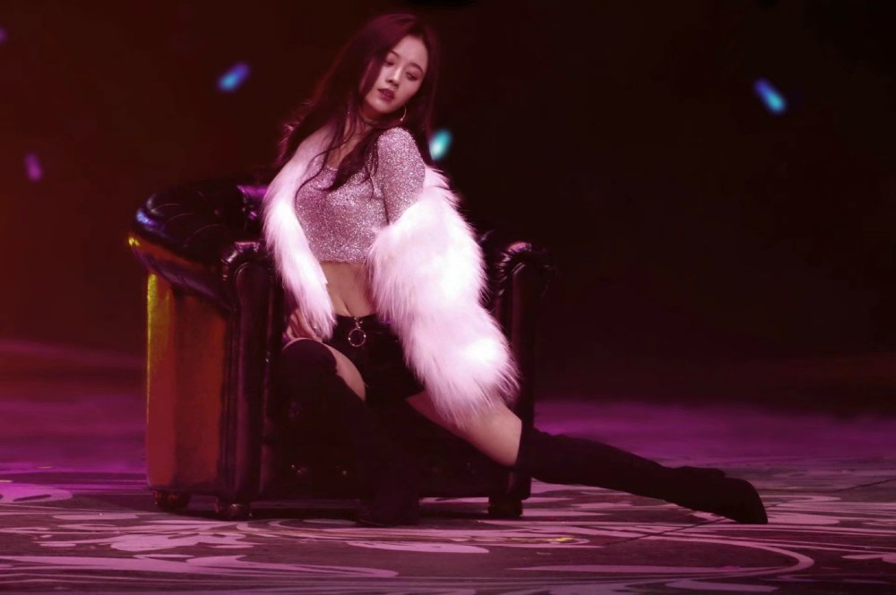 鞠婧祎舞蹈美丽瞬间集锦 小鞠是舞台上的天使