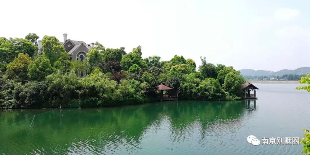 上图为鸿信云深处,下图为山河水,充满山水诗意金科华东区域公司南京