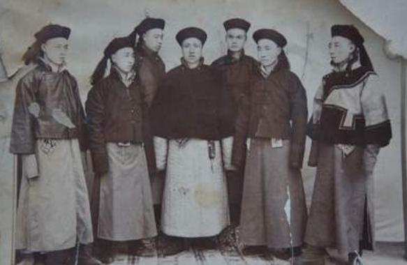 八旗子弟到底有多少特权 看完之后也难怪清末这些人如此腐败 腾讯新闻