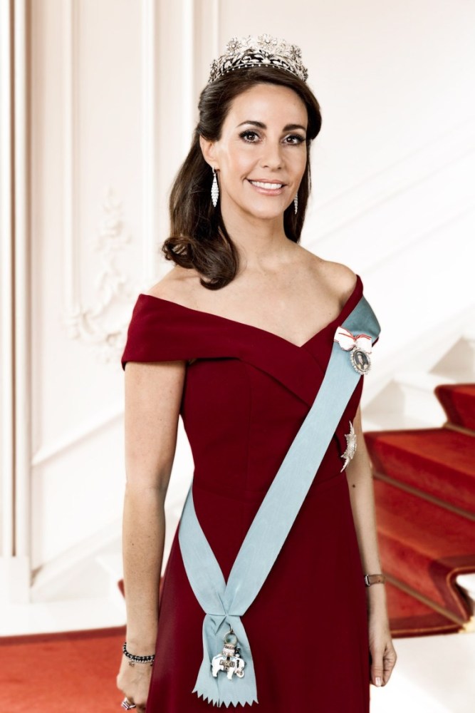 梅根的丹麦模板——远走巴黎的玛丽王妃说生活"有点难",思念丹麦