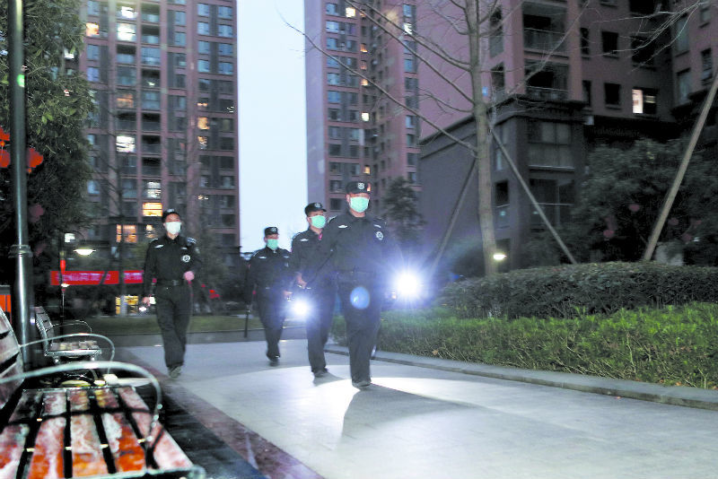 加强小区夜间巡逻