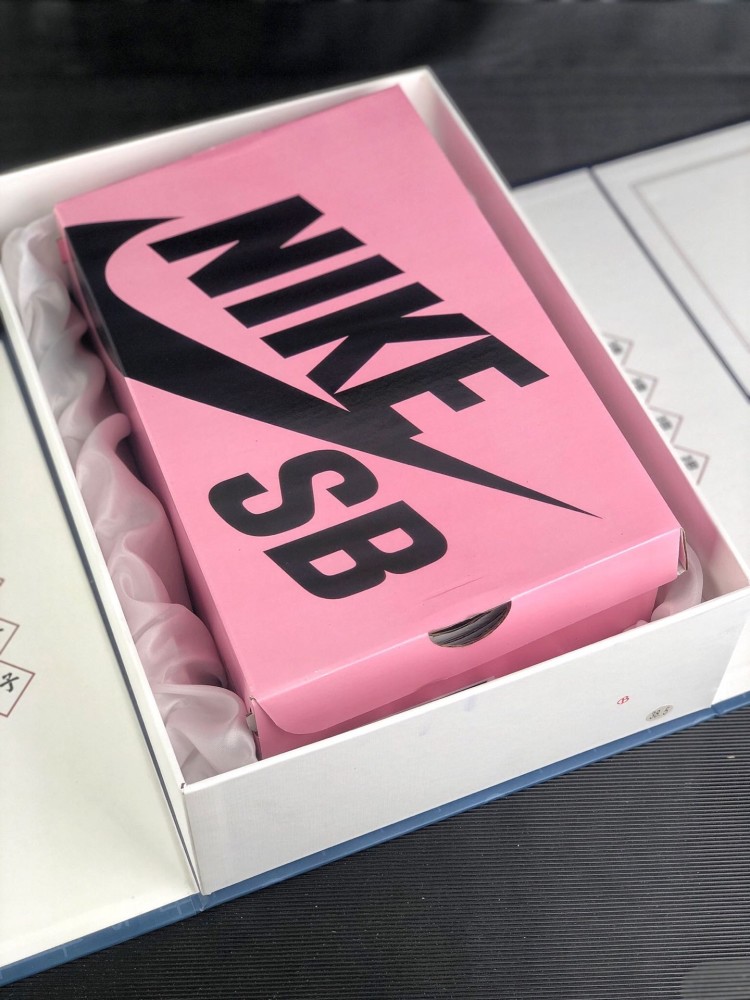 nikesb鞋盒照片图片