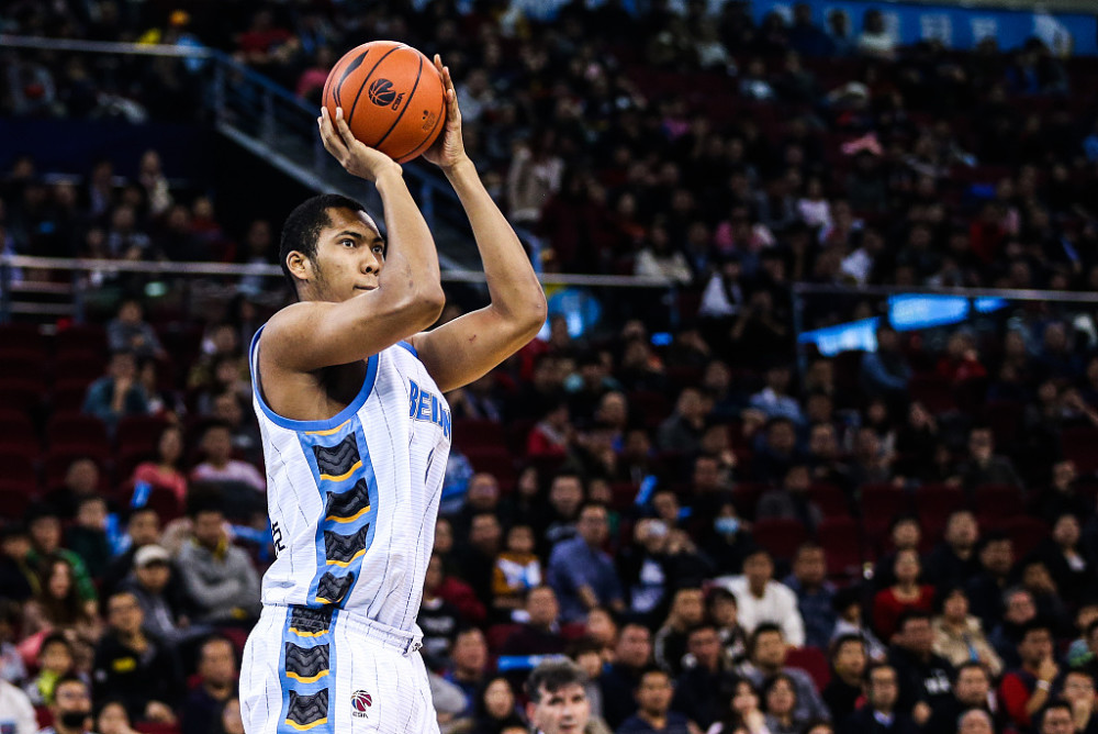 丘天讲述涨球背后的故事书豪尤度不吝赐教新锐末季迎来蜕变成长