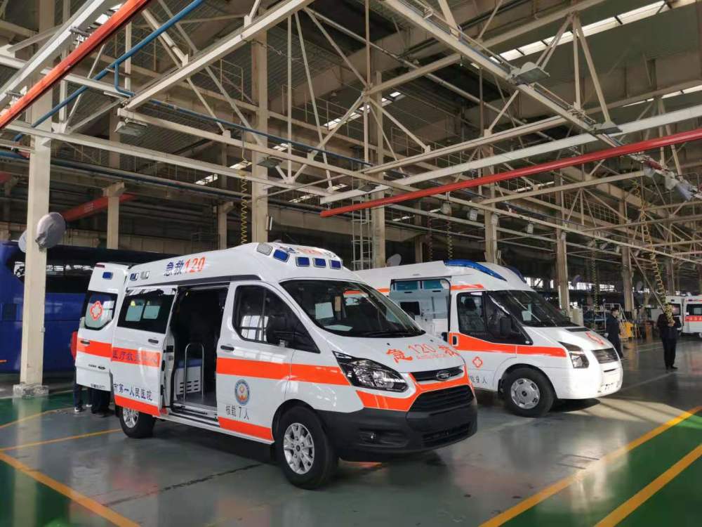 郑州55辆负压救护车具备交付条件,其中10辆将于今晚发往武汉