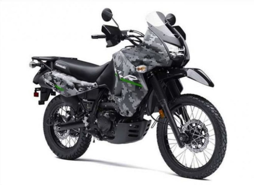 川崎即将复活中排量adv车型全新双缸klx700拉力车型曝光
