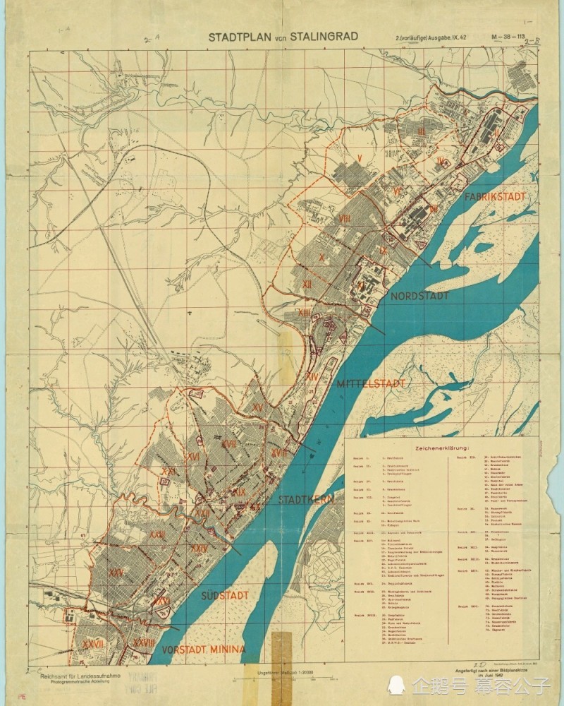 1942年,德国进攻斯大林格勒,而斯大林格勒里的马马耶夫岗成为了德国的