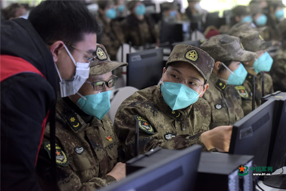 现场高清军队支援湖北医疗队组织培训