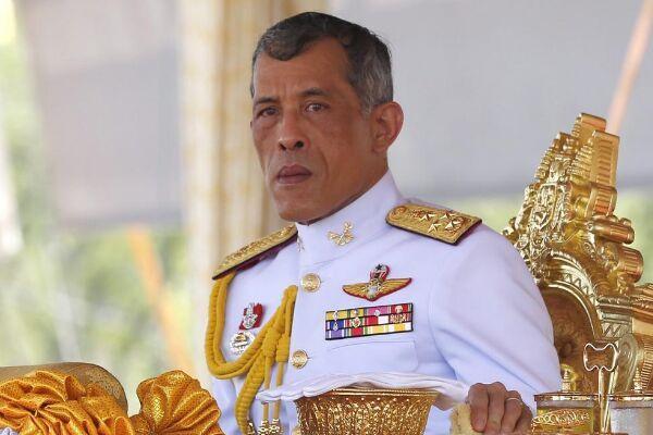 泰王拉玛十世真的无能吗?其实他很有能力,看他年轻时的出色表现