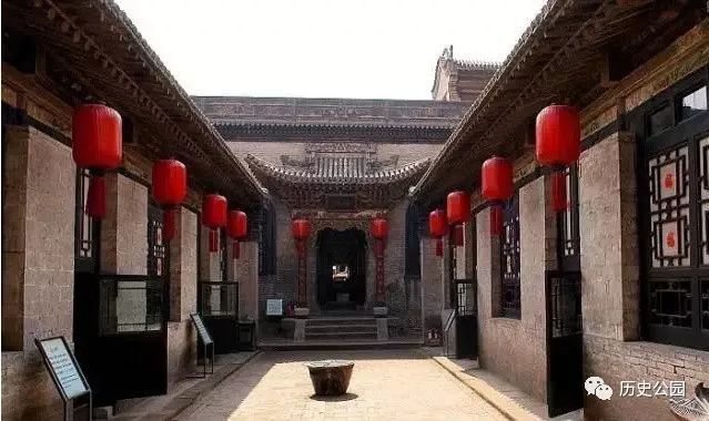 今天,在形盆村还有牛家大院遗存,村中还有很多"打锅牛"的后代,他们